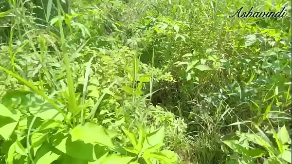 Sexy desi beb got huge Cumshot in the Woods!!!